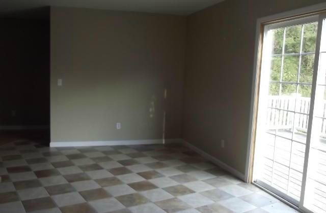 956 Mountain View St, Pigeon Forge, TN 37863