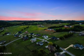 9564 Gunnies Dr, Kodak, TN 37764