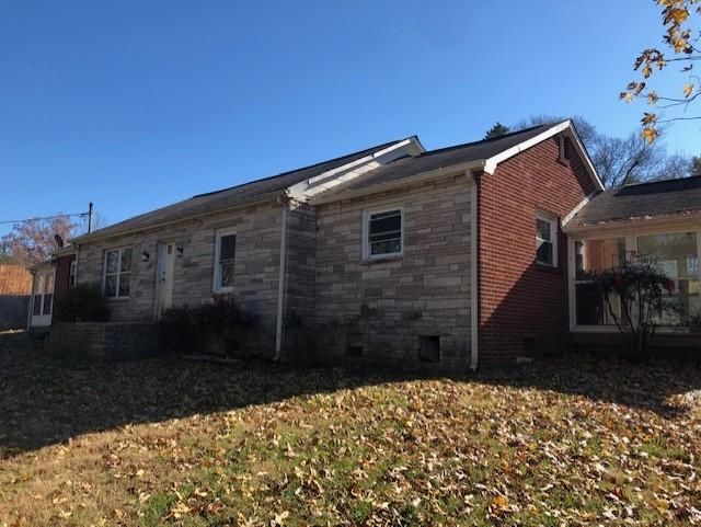 957 Thorngrove Pike, Strawberry Plains, TN 37871