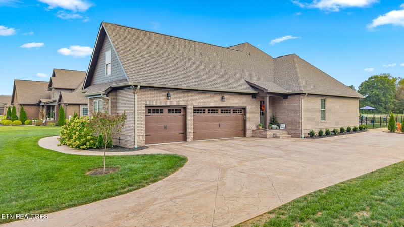 96 Deer Path Rd, Englewood, TN 37329
