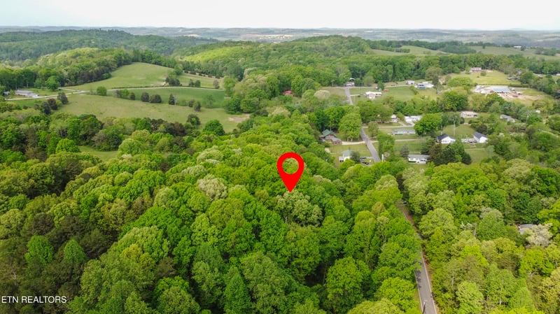 960 Corinth Church Rd, Loudon, TN 37774