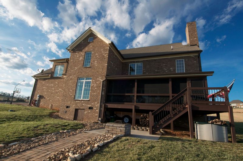 9600 Gunnies Dr, Kodak, TN 37764