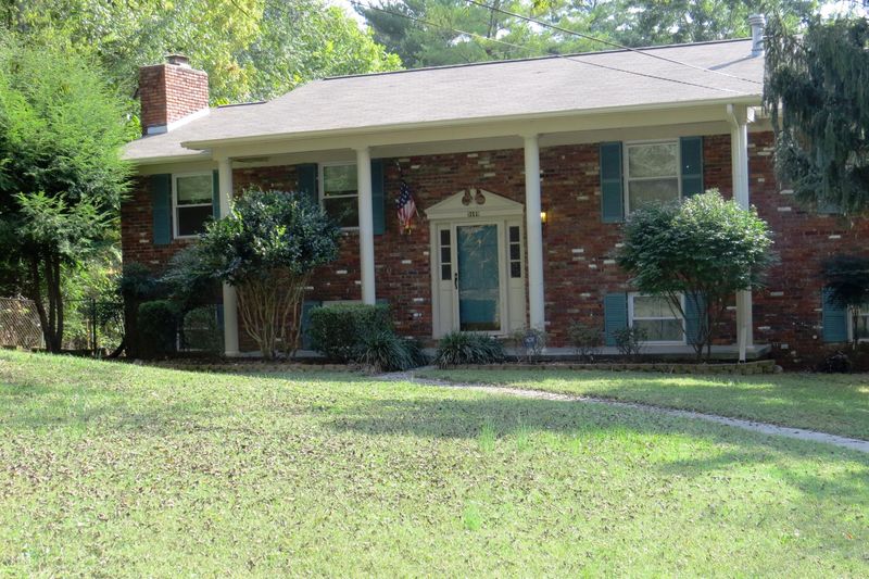 9600 Tallahassee Ln #3, Knoxville, TN 37923