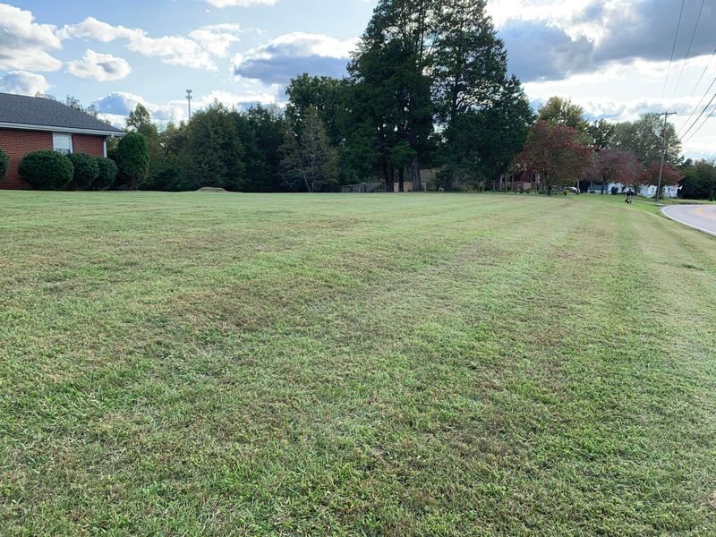 9604 E Emory Rd, Corryton, TN 37721