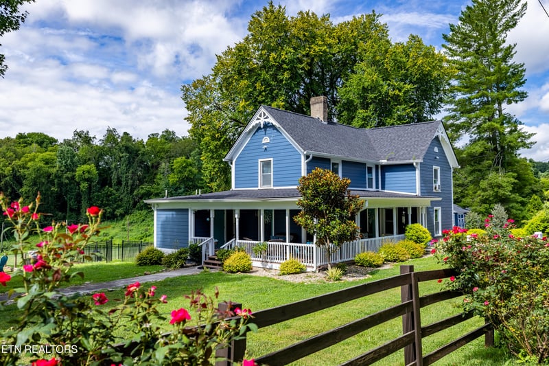 9604 SE Kodak Rd, Kodak, TN 37764