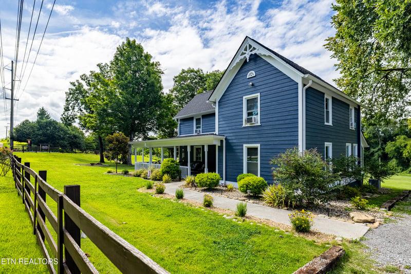9604 SE Kodak Rd, Kodak, TN 37764