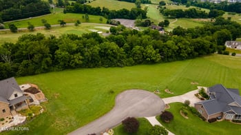 9615 Sybil Lee Ln, Kodak, TN 37764