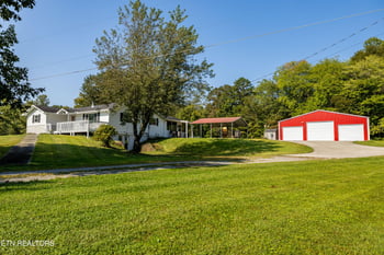 962 Old Harriman Hwy, Oliver Springs, TN 37840