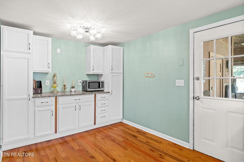 962 Old Harriman Hwy, Oliver Springs, TN 37840