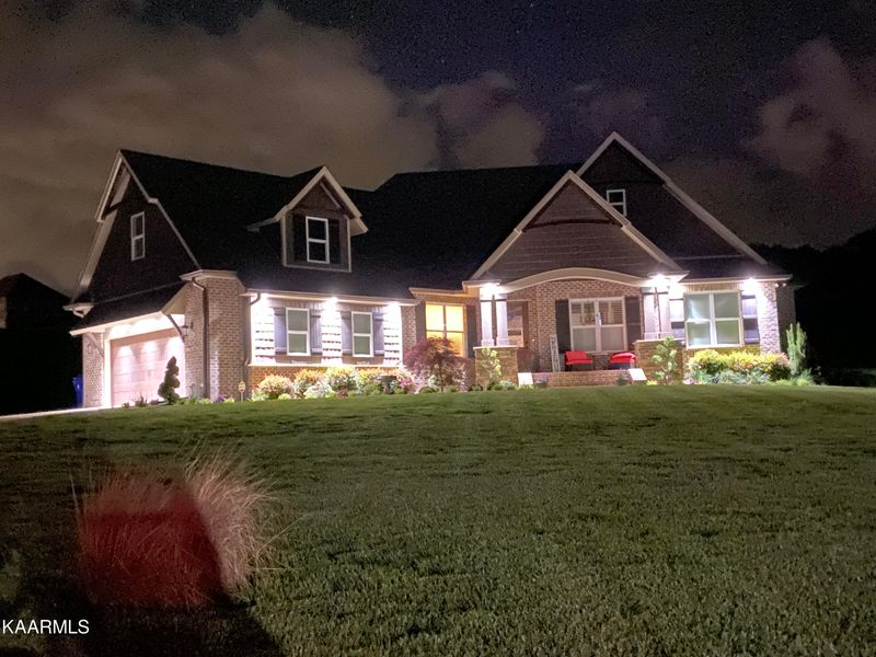 9625 Gunnies Dr, Kodak, TN 37764