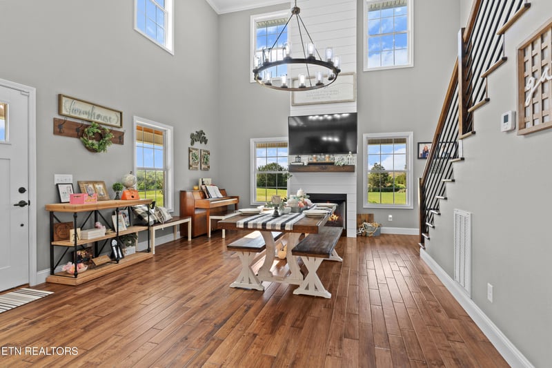 963 Lane Dr, Friendsville, TN 37737