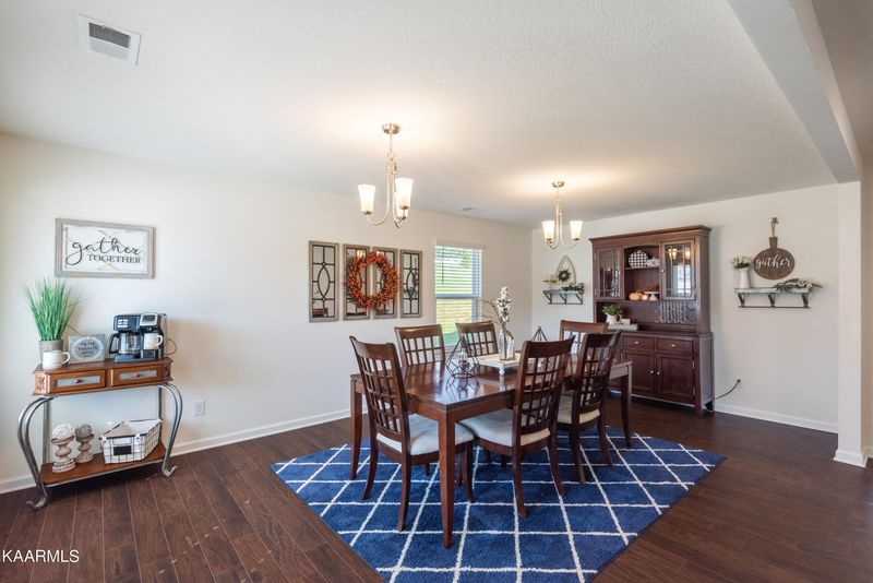 9632 Joy Denise Ln, Heiskell, TN 37754