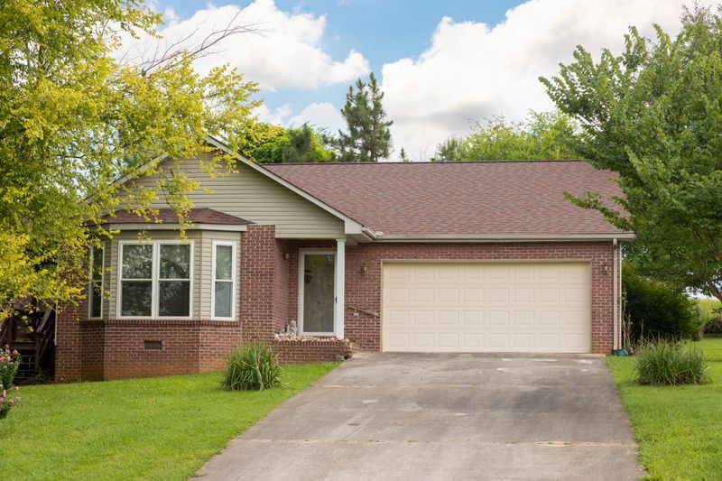 964 Dunkirk Dr, Maryville, TN 37801
