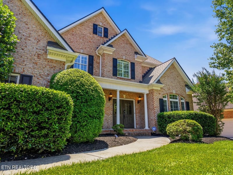 9648 Valley Woods Ln, Knoxville, TN 37922