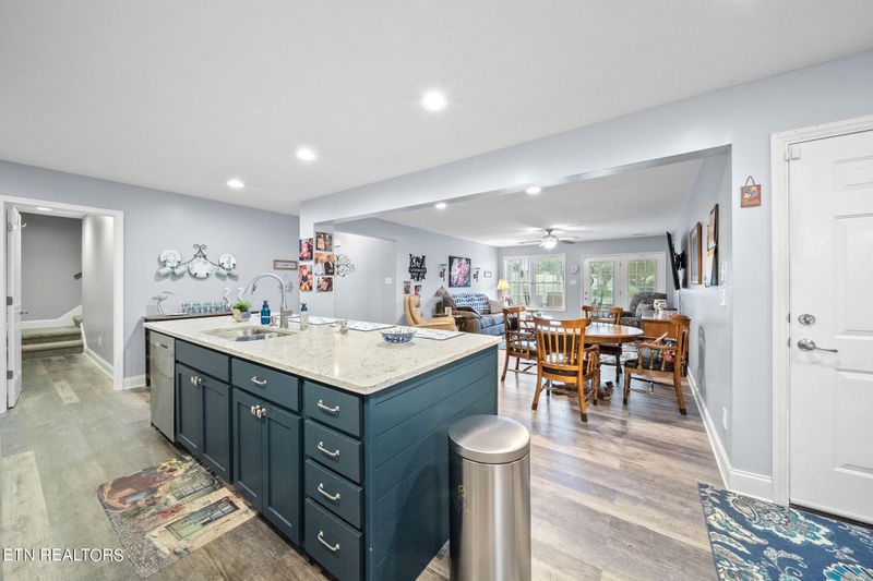 967 Annatole Ln, Knoxville, TN 37938