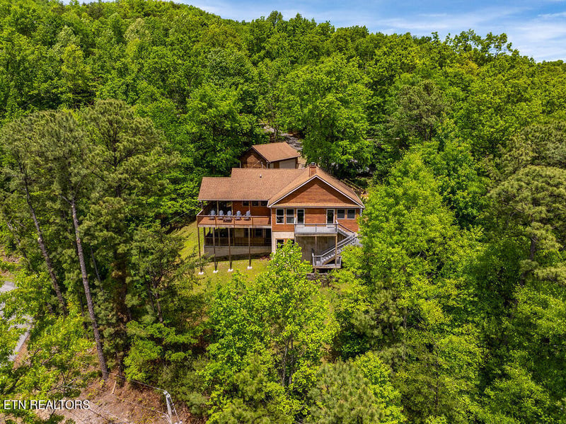 967 Scenic Tr, Gatlinburg, TN 37738