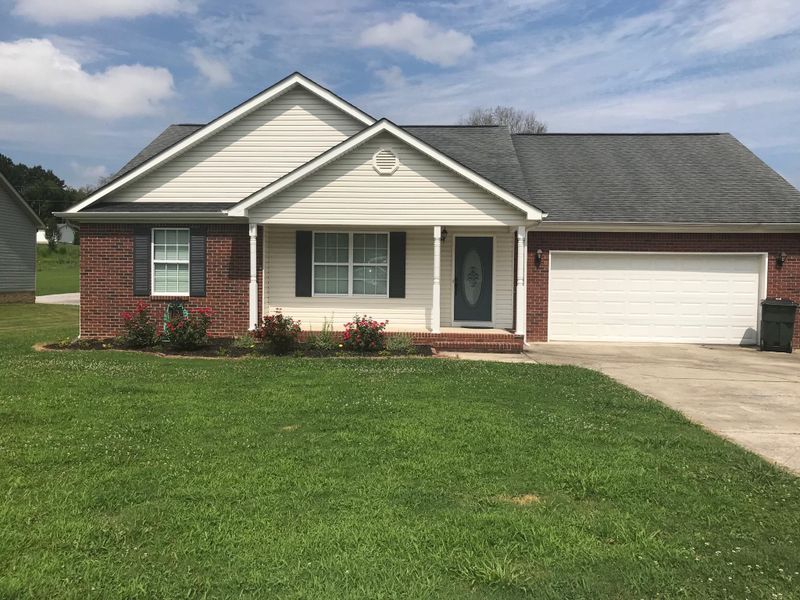 97 Hatfield Dr, Ringgold, GA 30736