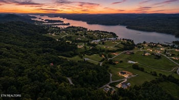 97 Swan Song Tr, Sharps Chapel, TN 37866