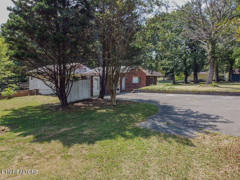 970 E Highway 39, Englewood, TN 37329