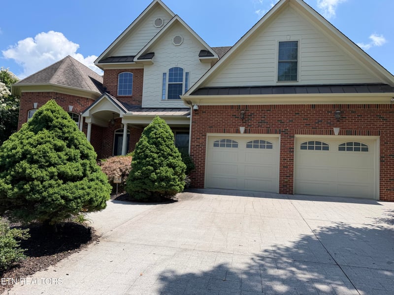 9700 Collier Pass Ln, Knoxville, TN 37922