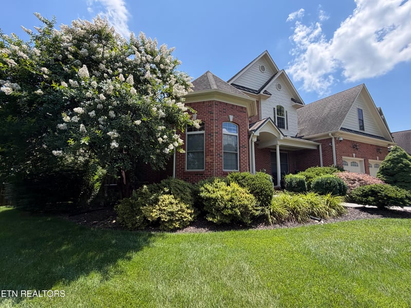 9700 Collier Pass Ln, Knoxville, TN 37922