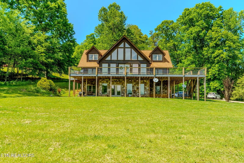 9703 Heiskell Rd, Heiskell, TN 37754