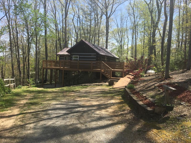 971 Old Cades Cove Rd, Townsend, TN 37882