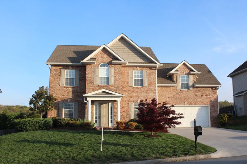 9711 Haversack Dr, Knoxville, TN 37922