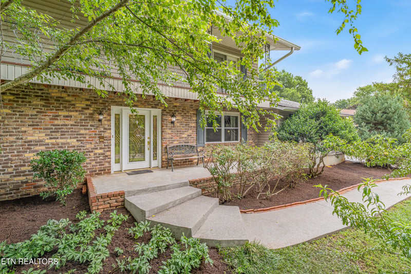 9715 Cortez Dr, Knoxville, TN 37923