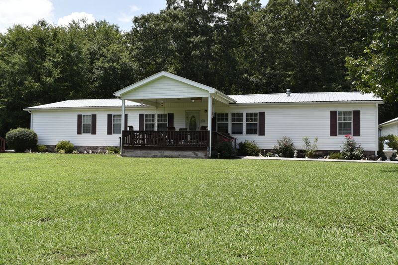 972 County Road 609, Athens, TN 37303