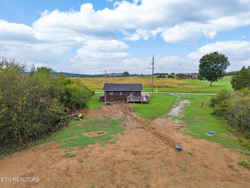 9726 Clift Rd, Strawberry Plains, TN 37871