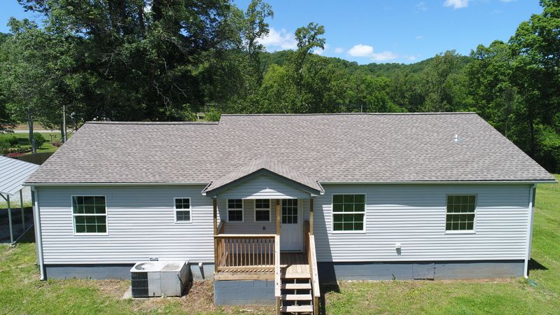 9728 Rutledge Pike, Mascot, TN 37806