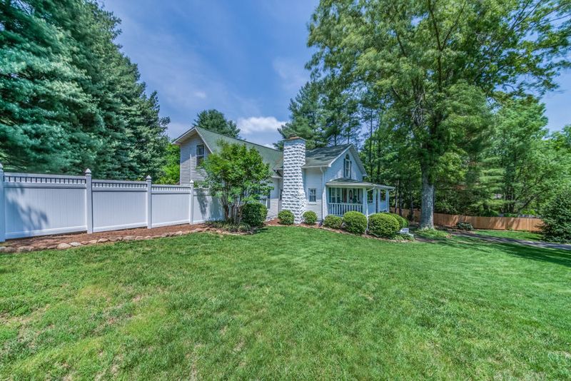 9737 Bob Gray Rd, Knoxville, TN 37923
