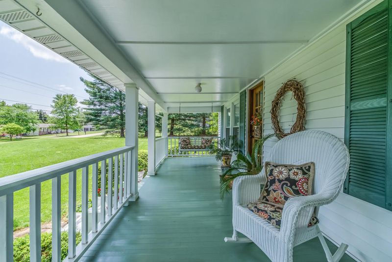 9737 Bob Gray Rd, Knoxville, TN 37923