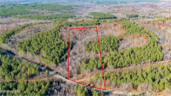 9745 Morgan County Hwy, Sunbright, TN 37872
