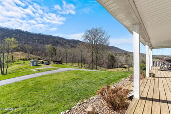 9761 Highway 131, Washburn, TN 37888