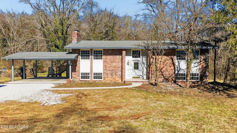 98 Oklahoma Ave, Oak Ridge, TN 37830