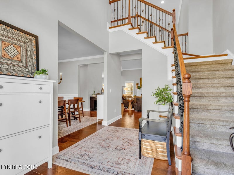 980 Biscayne Dr, Lenoir City, TN 37771