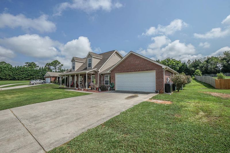 980 Mossy Grove Ln, Maryville, TN 37801