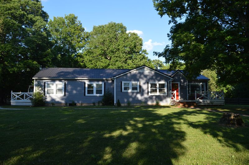 9801 NE Emory Rd, Corryton, TN 37721