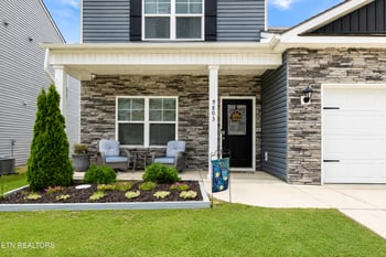 9803 War Admiral Ln, Knoxville, TN 37931
