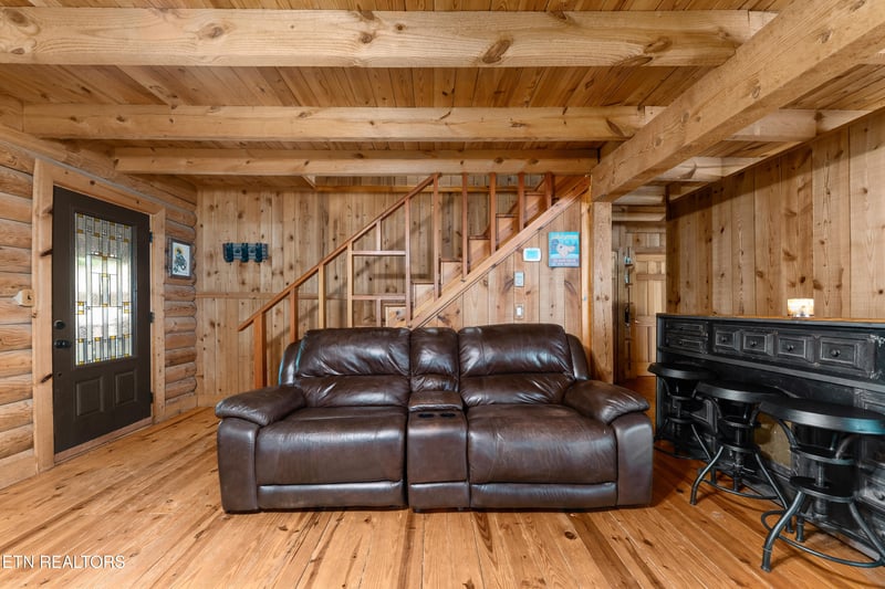 9809 Fairview Rd, Lenoir City, TN 37772