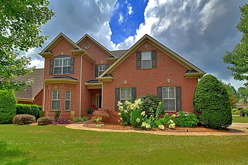 9825 Giverny Cir, Knoxville, TN 37922