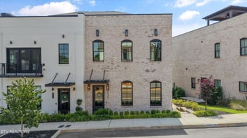 9827 Clingmans Dome Dr, Knoxville, TN 37922