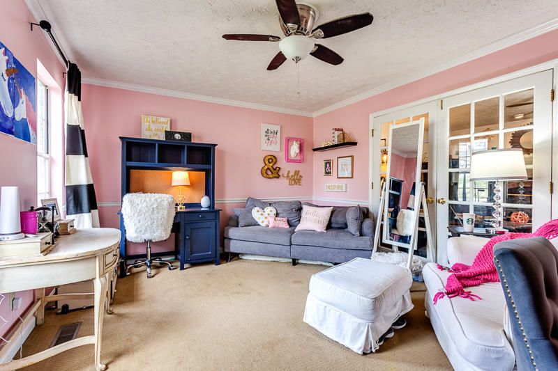 9828 Crestline Dr, Knoxville, TN 37922