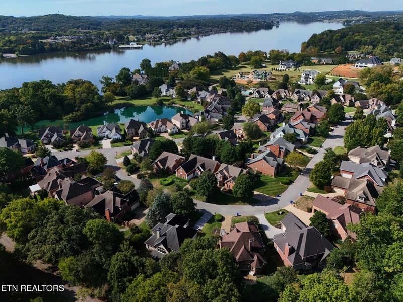 9830 Giverny Cir, Knoxville, TN 37922