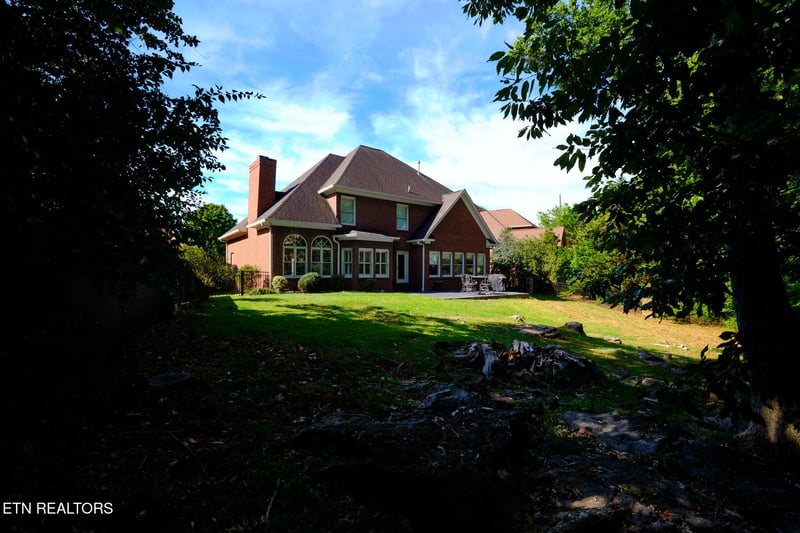 9830 Giverny Cir, Knoxville, TN 37922