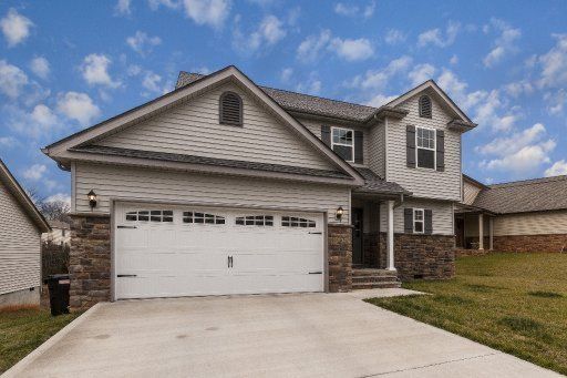 9839 Thunderbolt Way, Knoxville, TN 37923