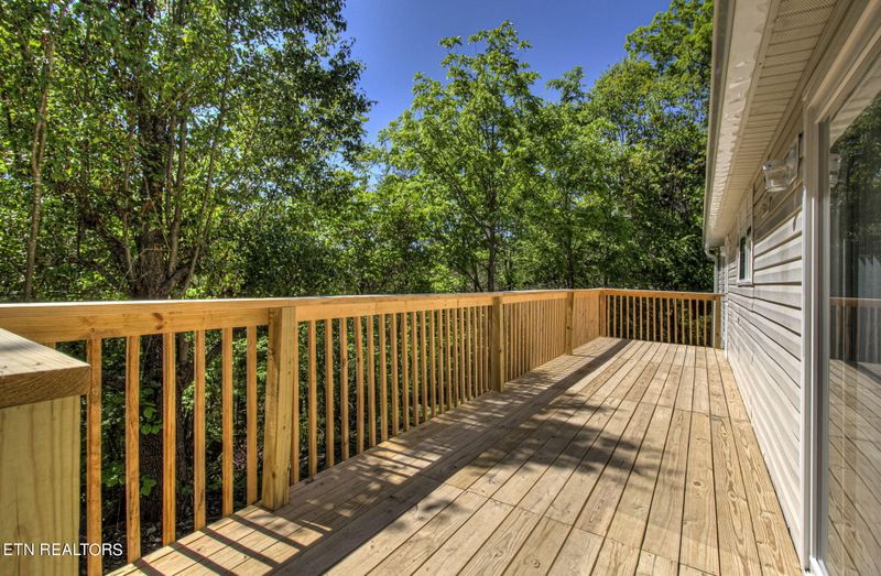 984 Pleasure Rd, Sevierville, TN 37876