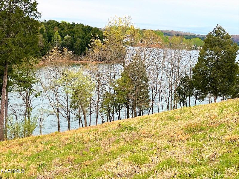 985 Bulwark Way, Lenoir City, TN 37772